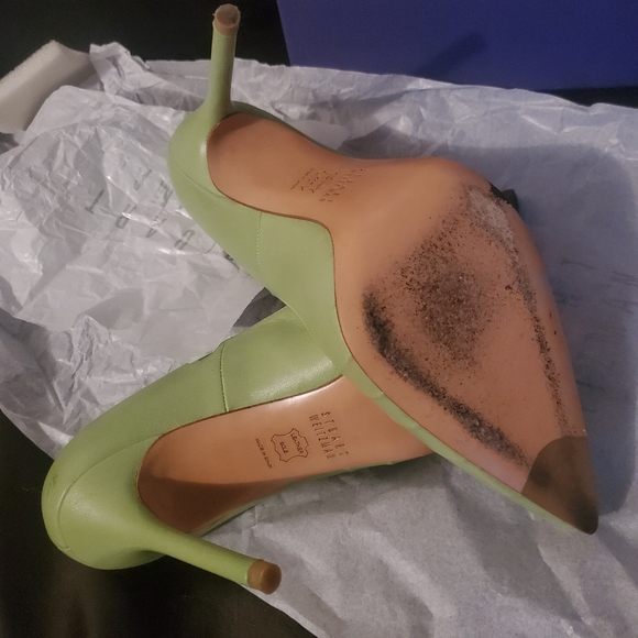 Stuart Weitzman - Picture 6 of 6